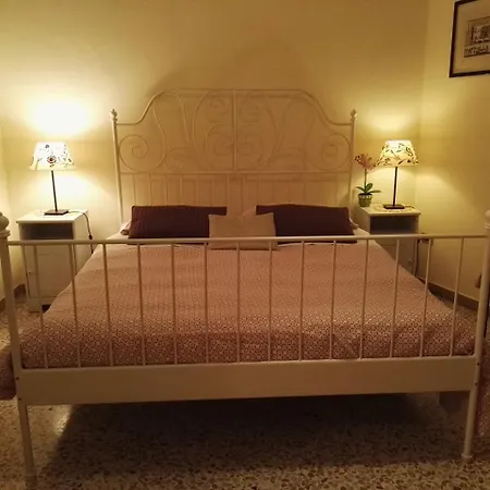Luna Piena Couette-café Lecce